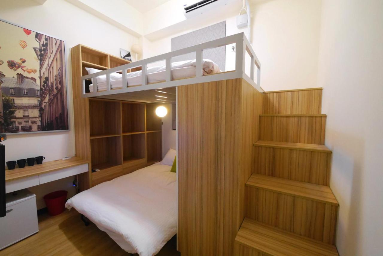 Traveler No. 3 Apartamento Taichung Exterior foto
